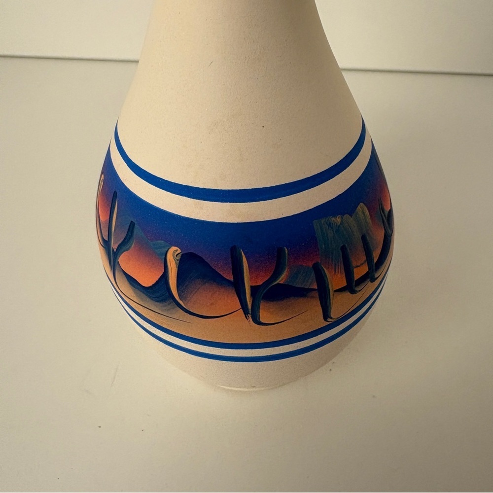 Handpainted Southwestern Desert Bud Vase New West Pottery - Picture 4 of 7